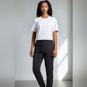 Amazon Essentials Women's Black Jogger Pants NWOT Large Fleece Lined Pockets